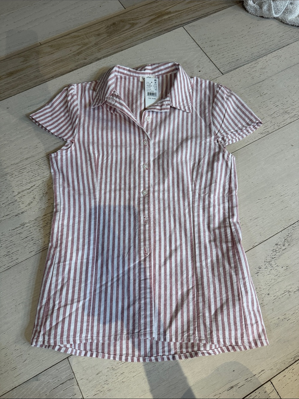 Brandy Melville White and Pink Vertical Stripe Short-Sleeve Button-Up
